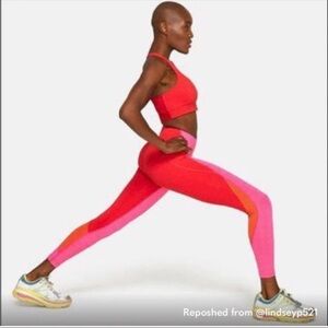 Outdoor voices zoom color block techsweat leggings size xs